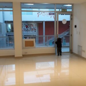 Alquilo local comercial/oficina Rada Tilly