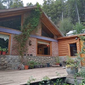 Casa familiar  en las afueras de El Bolsón