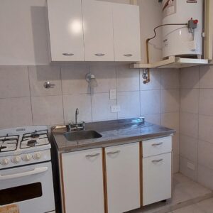 Alquilo departamento. B° Laprida